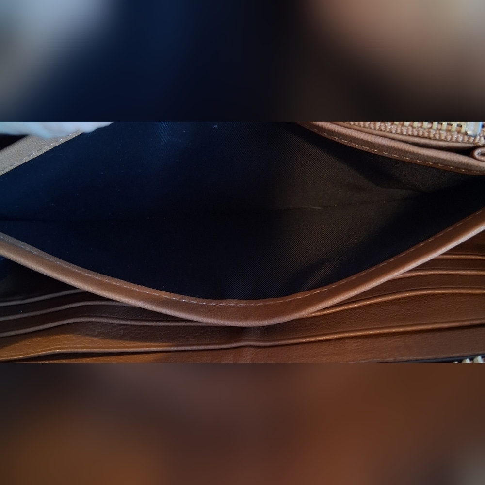 Euc Leatherology Windsor Caramel Tan Full Grain Zip Around Quiet Luxury Wallet — image 8 of 8